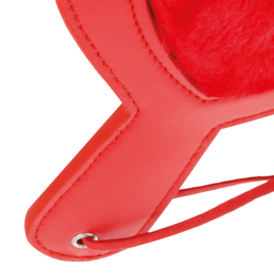 DUNKELHEITSFETISCH ROTE PADDELLIEBE